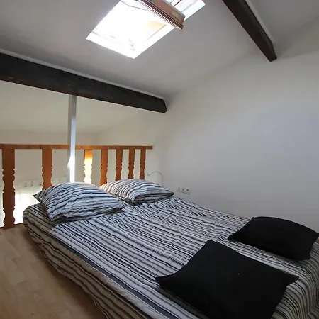 Appartement Proche De La *
